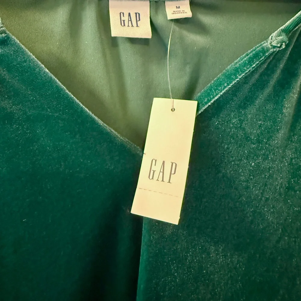 GAP NWT Velvet Tiered Mini Dress Tropic Kelly Green Women's size M